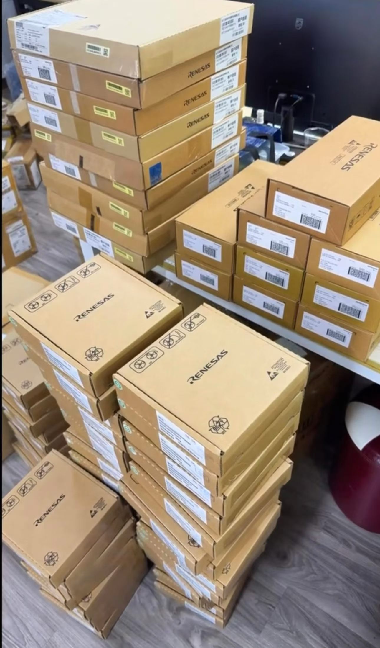 Original Renesas factory boxes in our warehouse